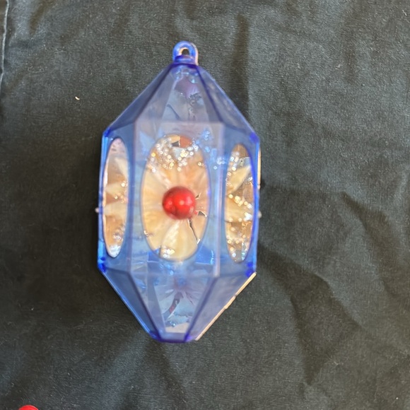 5 Jewelbrite Ornaments - Picture 4 of 9